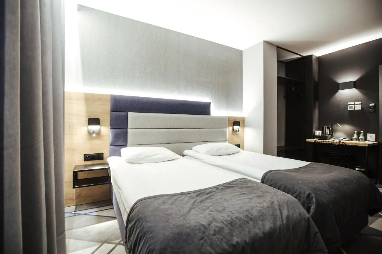 Air Hotel Warsaw