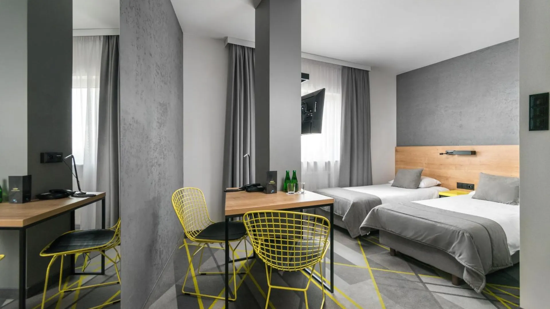 Air Hotel